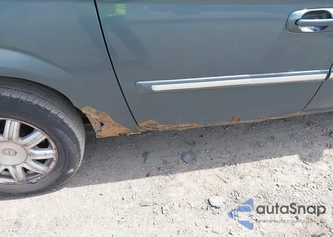 2006 Chrysler Town & Country Touring из США, поврежденный, VIN 2A4GP54L26R860020